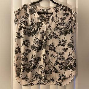 Chaus New York black/grey/white blouse. Size Large